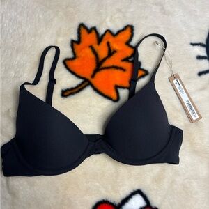 Skims 34A Fits Everybody Scoop Plunge